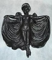 Re: Кто узнает производителей? / ТЗ Куса. Кусинский ... завод. ,Пепельница Кусинский чугунолитейный завод конец XIX-начало XX века ,. Фото2. С antikvar.su.jpg
28.45 КБ, Просмотров: 44242