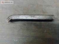 Re: Кто узнает производителей? / Клейма. Карпинск. Карпинский машиностроительный завод. Лого №1. Резец проходной отогнутый 12х20 ВК 8. Фото2. У Алексeй Леонидович с directlot.ru.jpg
246.09 КБ, Просмотров: 39511