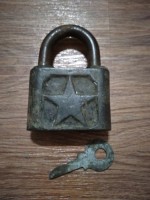 Re: Кто узнает производителей? / Замок.ПМЗ №4;.2.jpg
156.46 КБ, Просмотров: 39511
