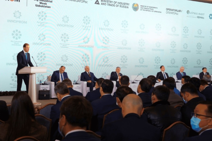 Министр промышленности и торговли РФ принял участие в выставке «ИННОПРОМ. Большая промышленная неделя в Узбекистане»