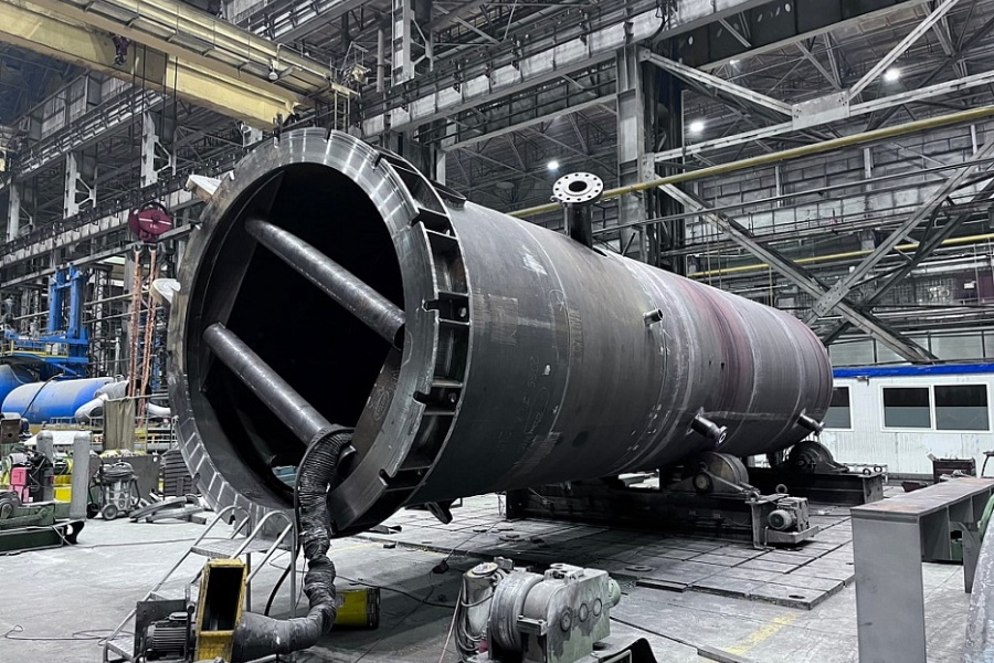 Завод «Уралхиммаш» отгрузил два реактора по заказу «Орскнефтеоргсинтеза»