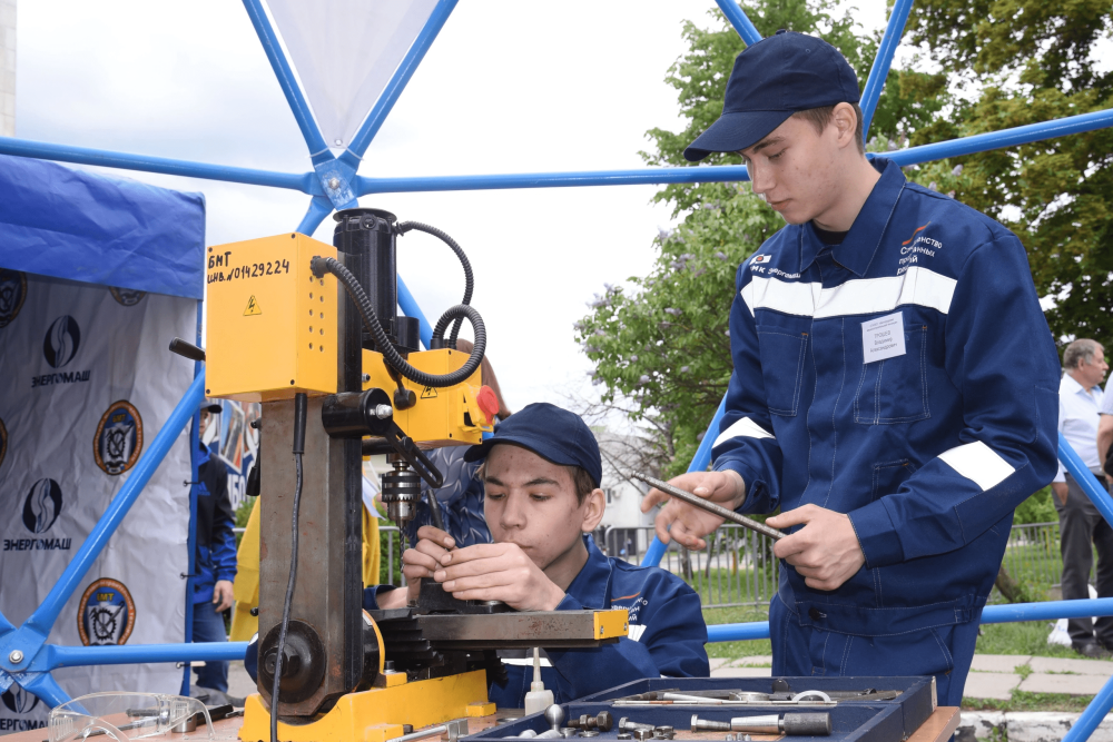 Белгородский завод ОМК запустил программу подготовки рабочих кадров со школьной скамьи