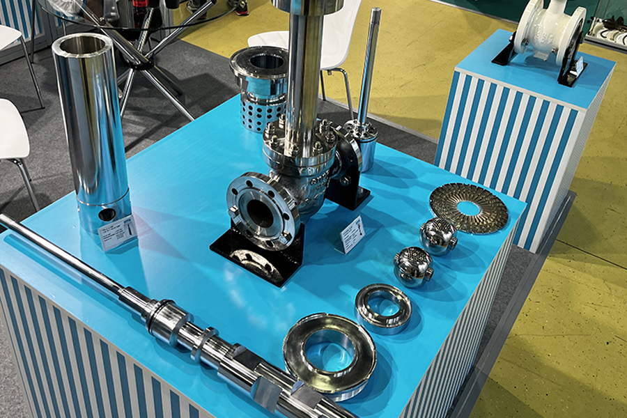 Фоторепортаж медиагруппы ARMTORG с международной выставки НЕФТЕГАЗ-2023