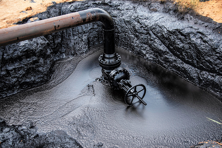 В Ленинградской области прошли учения по устранению выхода нефти на подводном переходе магистрального нефтепровода
