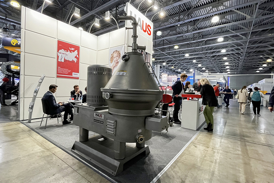 Фото недели: Медиагруппа ARMTORG приняла участие в выставке ЭКВАТЭК-2023 и представила актуальные выпуски журнала «Вестник арматуростроителя»