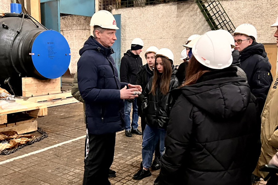 Ученики МБОУ «Сеневская ООШ № 21» побывали на производстве АЗТПА и СЗСТМ