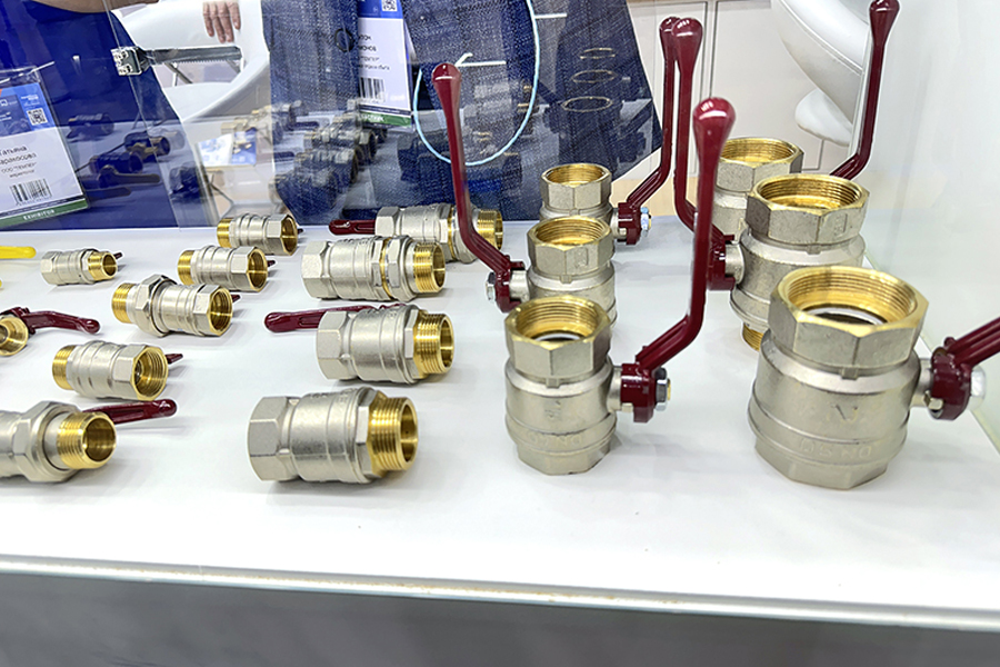 Фоторепортаж медиагруппы ARMTORG с международной выставки Aquatherm Moscow 2024