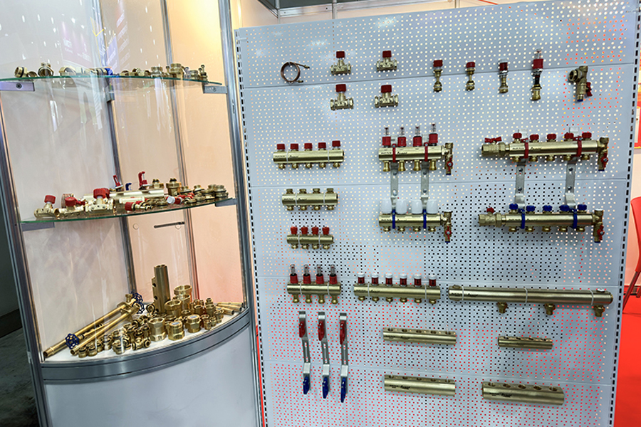 Фоторепортаж медиагруппы ARMTORG с международной выставки Aquatherm Moscow 2024