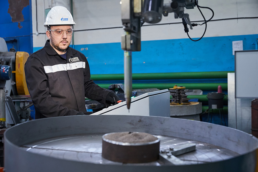 ООО «Газпром добыча Ноябрьск» применяет оборудование для восстановления герметичности запорной арматуры трубопроводов