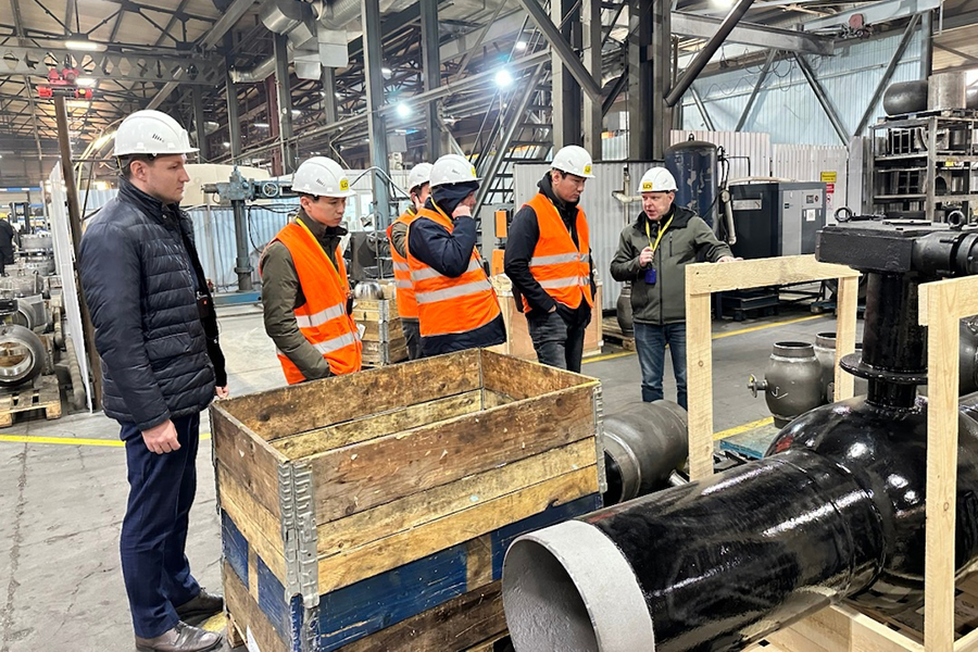 Представители ТОО «IRON PLAST» и ТОО «ГидроТехСнаб Астана» посетили предприятия ГК LD