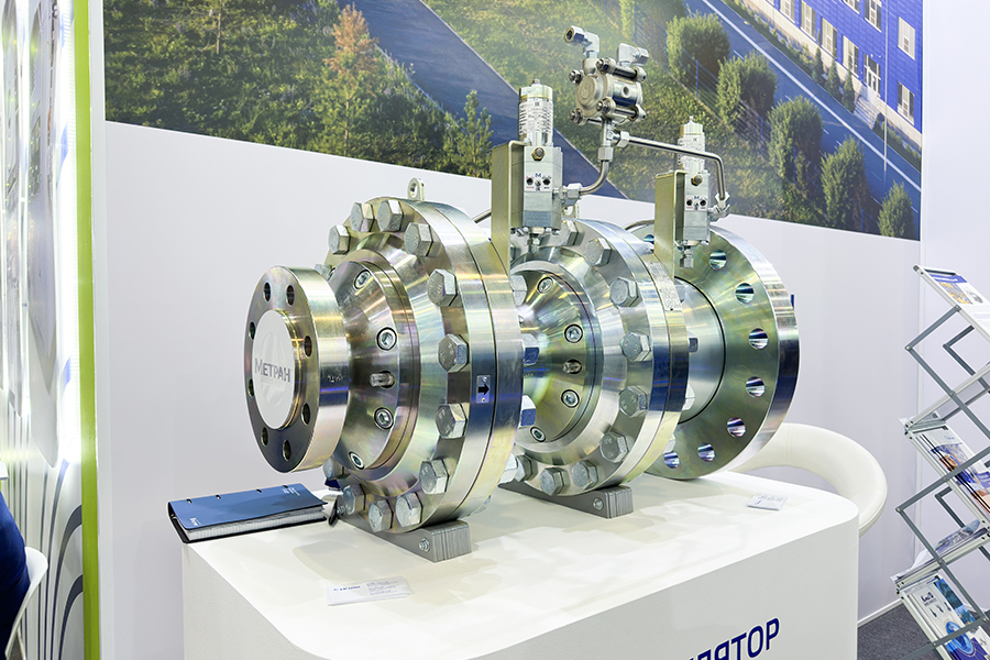 Фоторепортаж медиагруппы ARMTORG с международной выставки НЕФТЕГАЗ 2024