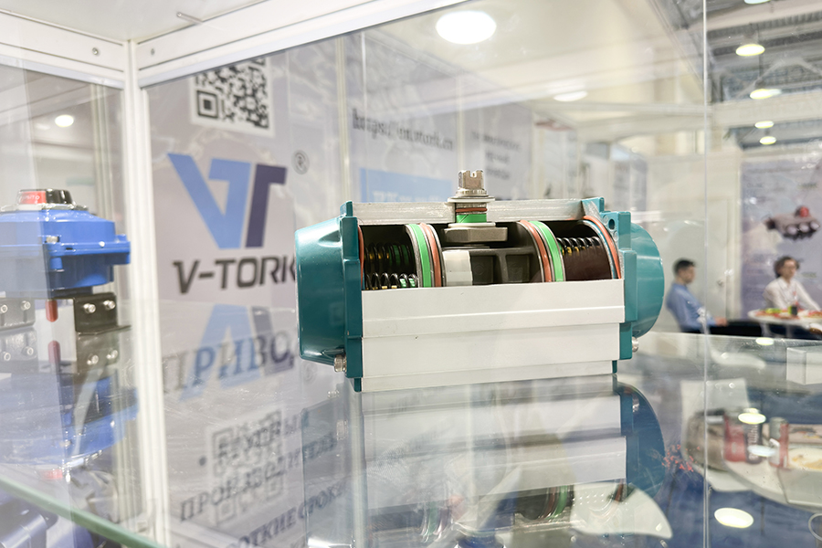 Фоторепортаж медиагруппы ARMTORG с международной выставки НЕФТЕГАЗ 2024