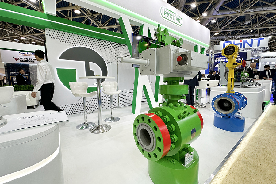 Фоторепортаж медиагруппы ARMTORG с международной выставки НЕФТЕГАЗ 2024