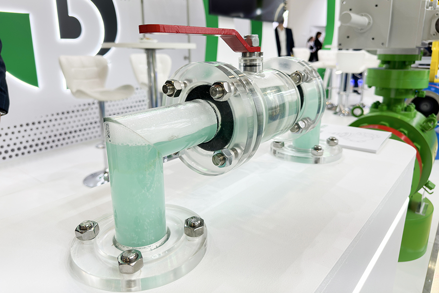 Фоторепортаж медиагруппы ARMTORG с международной выставки НЕФТЕГАЗ 2024