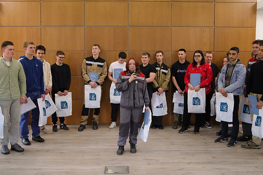 На предприятиях АО «Силовые машины» проходят стажировку десятки студентов востребованных рабочих специальностей