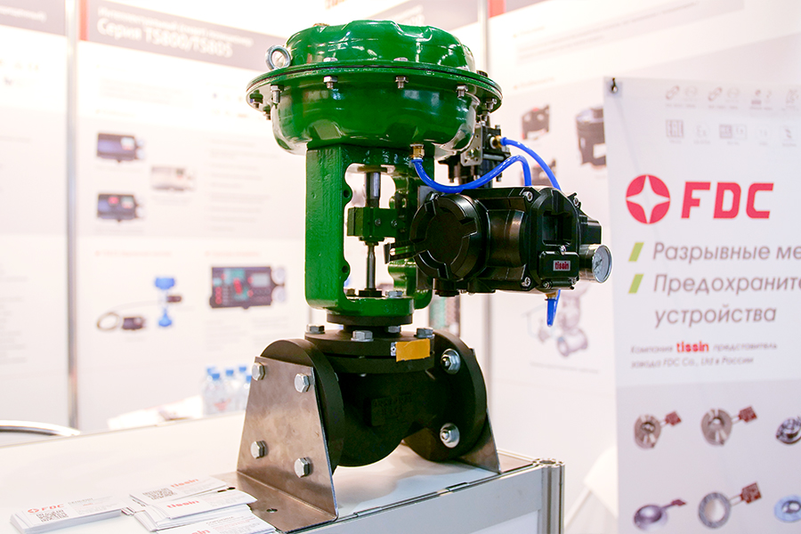 Фоторепортаж медиагруппы ARMTORG с 32-й Международной выставки «Газ. Нефть. Технологии»