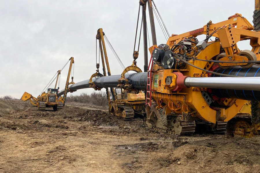 Компания «Газпром инвест» реконструировала подводные переходы газопровода «Астраханский ГПЗ — Камыш — Бурун»