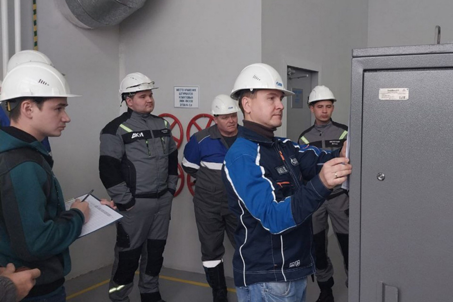 Специалисты ООО «Газпром трансгаз Томск» провели предварительные испытания новой дожимной компрессорной установки на КС «Чажемто»