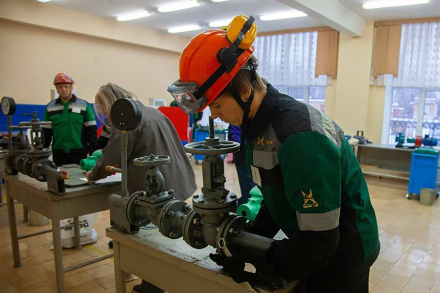 В Нижнекамске состоялся конкурс профмастерства «Лучший по профессии» среди работников АО «ТАИФ-НК»