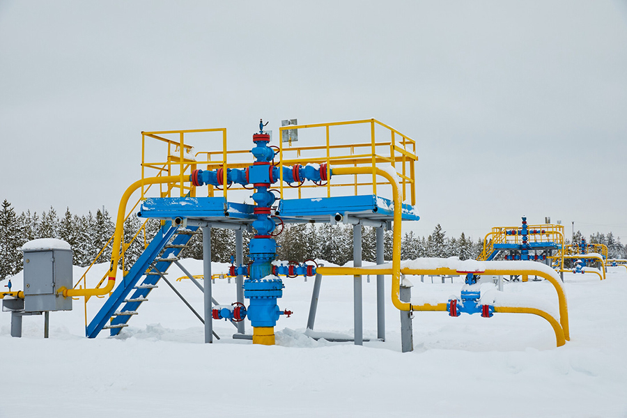 Специалисты ООО «Газпром добыча Ноябрьск» разработали и смонтировали скважинную установку дозирования реагента