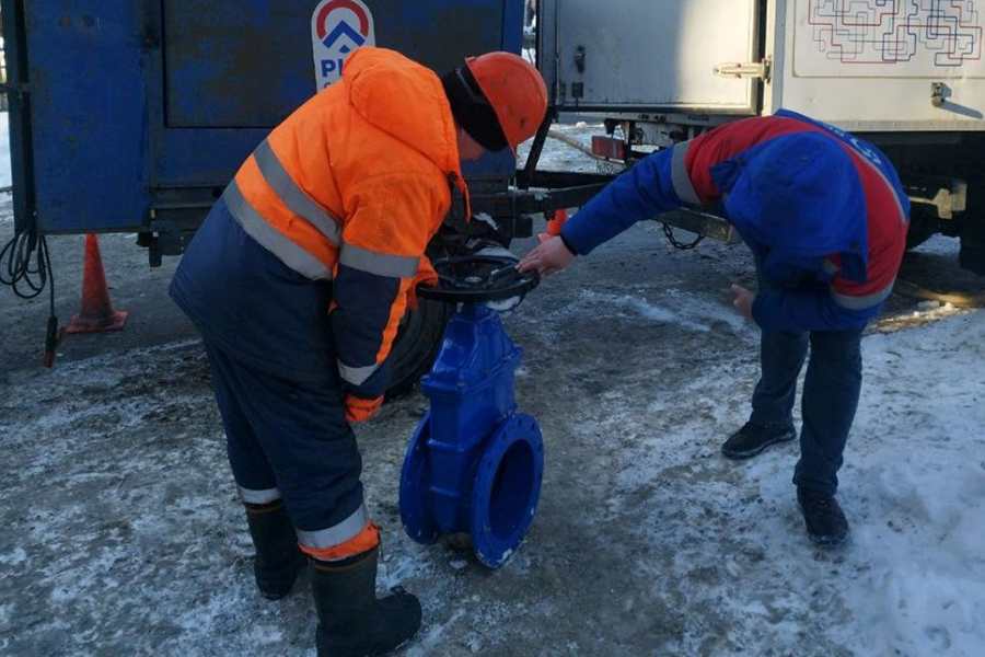Компания «РКС-Самара» заменила задвижки на сетях водоснабжения в Промышленном районе