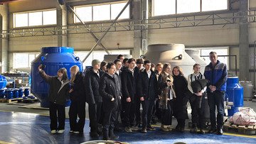 На производственной площадке ООО «УЗТПА» побывали ученики гимназии № 4 города Дзержинский
