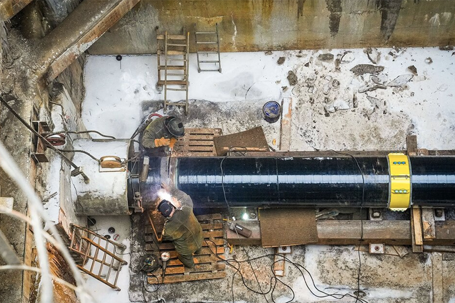 Специалисты АО «Мосгаз» проложили две нитки газопровода под Москвой-рекой в ходе реконструкции Щукинского дюкера