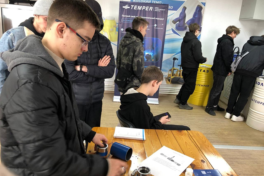 Студенты Курганского технологического колледжа ознакомились с производством трубопроводной арматуры в ООО «Темпер»