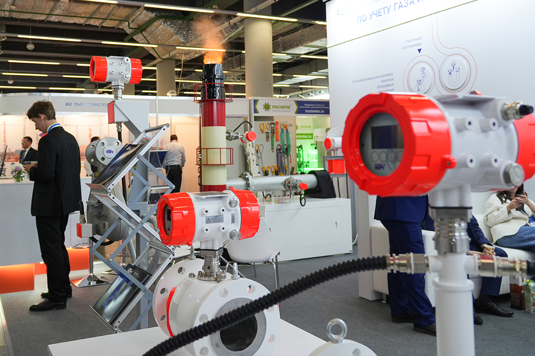 Фоторепортаж медиагруппы ARMTORG с международной выставки «Газ. Нефть. Технологии — 2025»