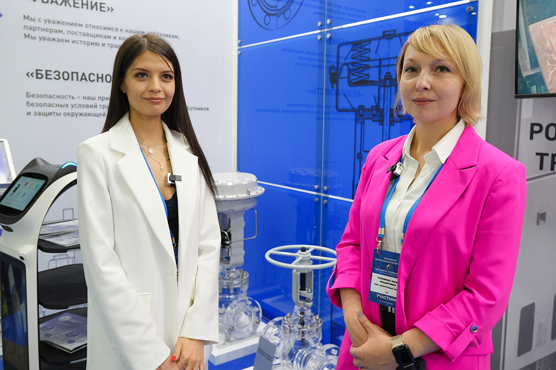Фоторепортаж медиагруппы ARMTORG с международной выставки «Газ. Нефть. Технологии — 2025»