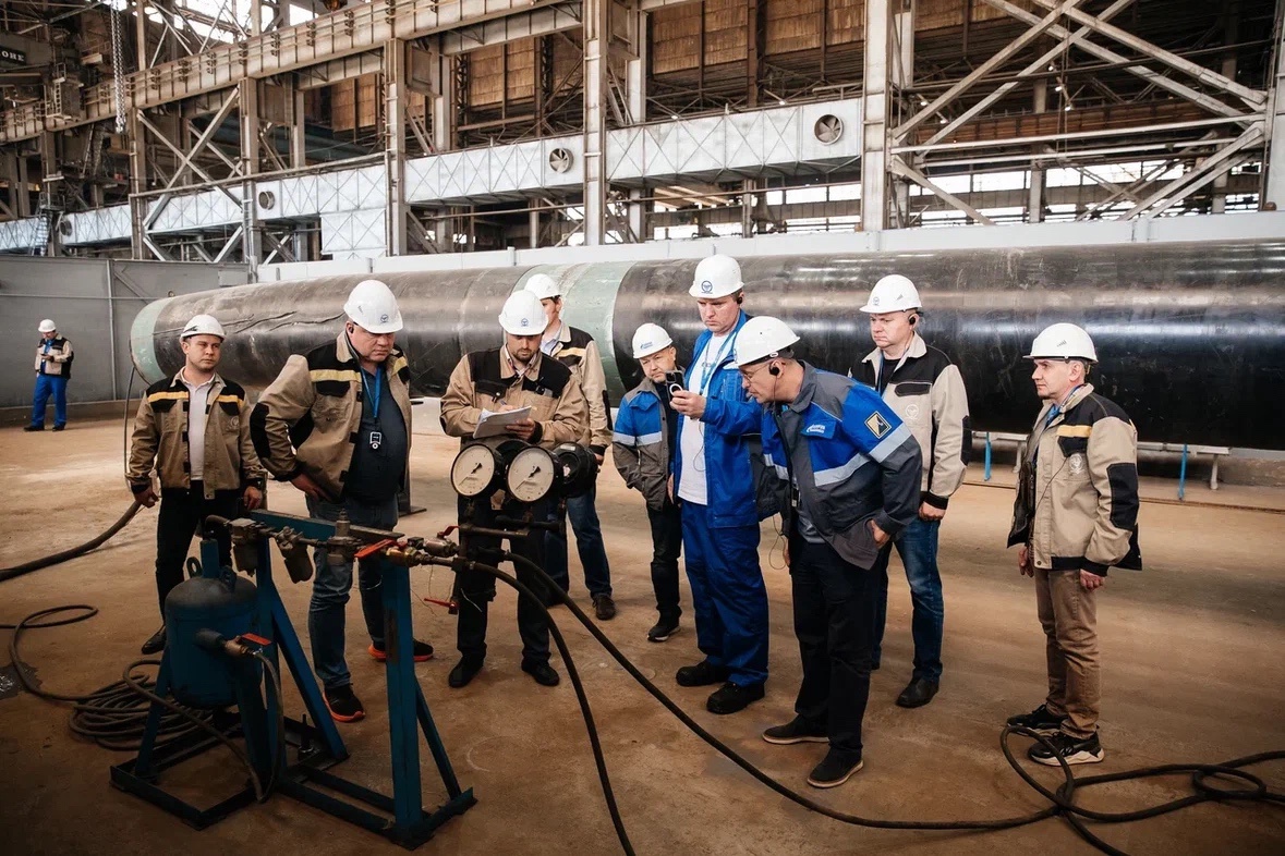 Фото недели: ОАО «Волгограднефтемаш» провело испытания экспериментального комплекса сверхвысокочастотной осушки трубопроводов