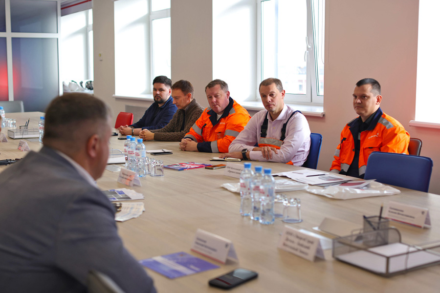 Завод ЭСД-БиКЗ провел переговоры с руководством Мурманской ТЭЦ и АО «Мурманэнергосбыт»