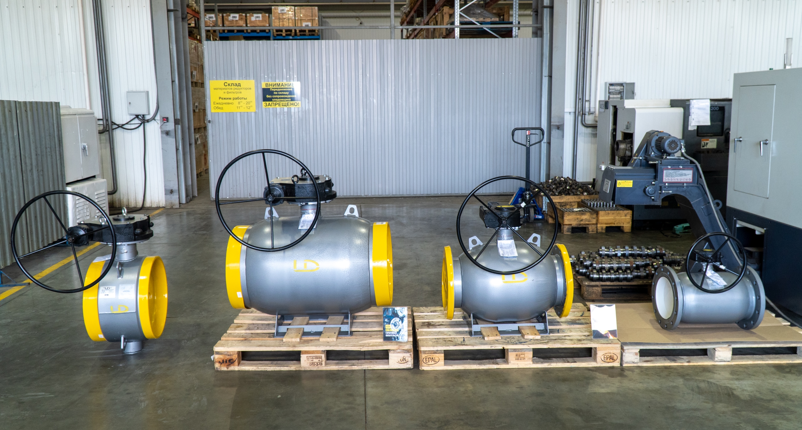 Фото недели: Ззавод «ЧелябинскСпецГражданСтрой» выпустил юбилейный 90-тысячный редуктор