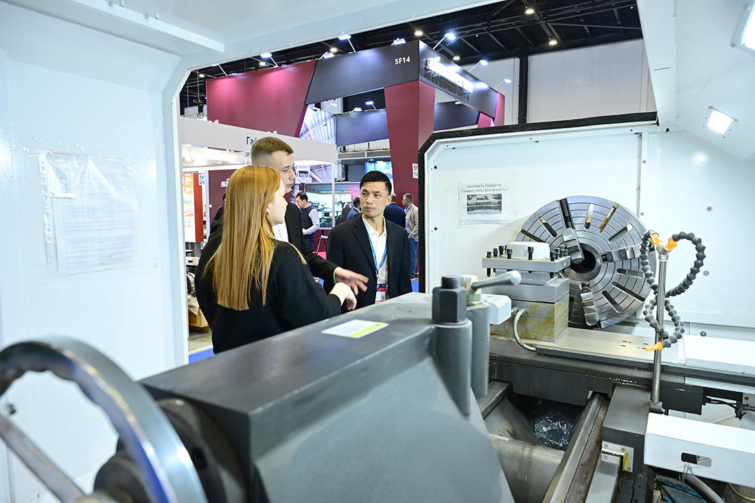 Фоторепортаж медиагруппы ARMTORG с 31-ой Международной промышленной выставки «Металл-Экспо’2025»