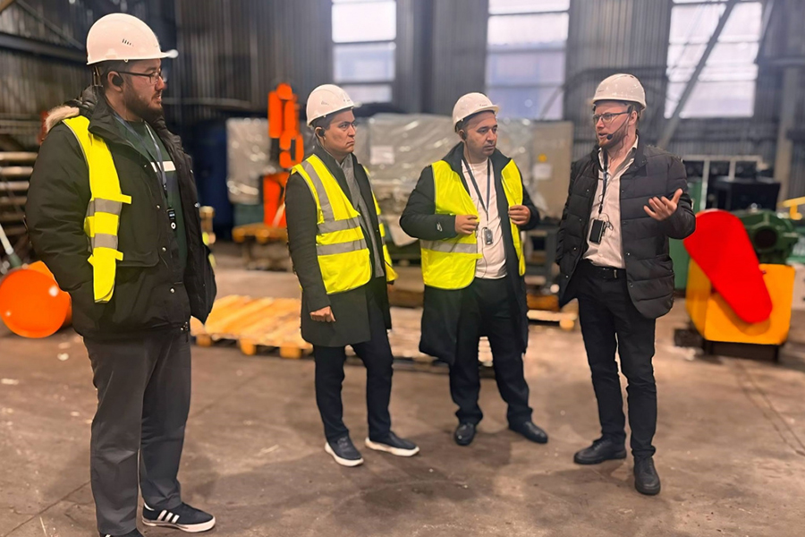 С производством НХПТ ознакомились представители нефтегазовых компаний из Узбекистана