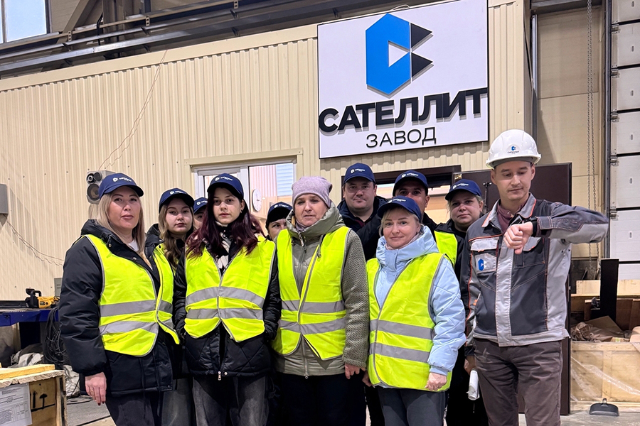 На площадке ООО «Завод «Сателлит» побывали третьекурсники специальности «Технология машиностроения» Благовещенского многопрофильного колледжа