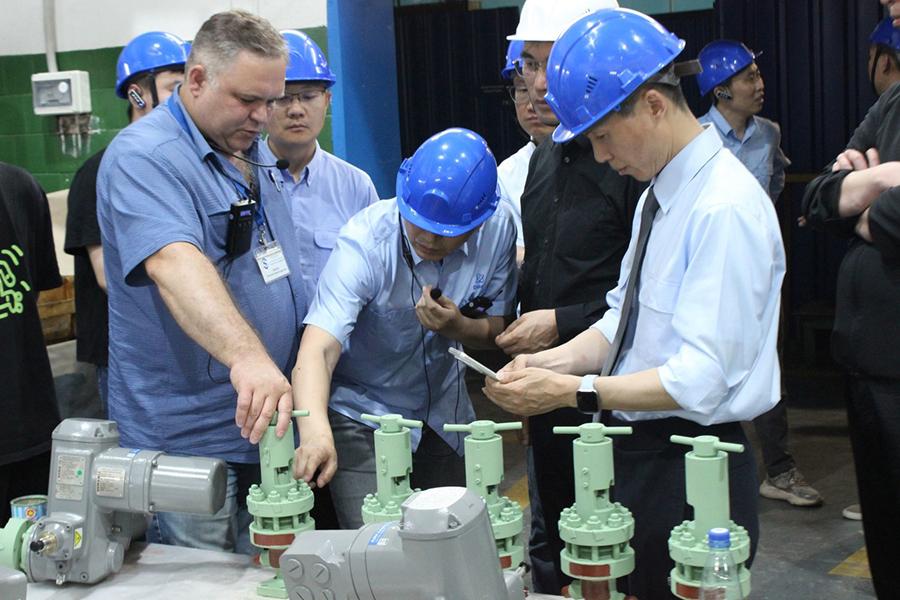 Делегация JNPC совместно с  АО «АСЭ» оценили возможности производства трубопроводной арматуры в МК «Сплав»