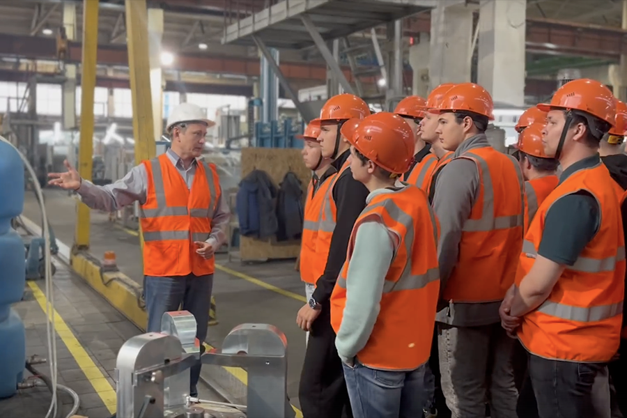 На производственной площадке «ПКТБА» побывали студенты Политехнического института ПГУ