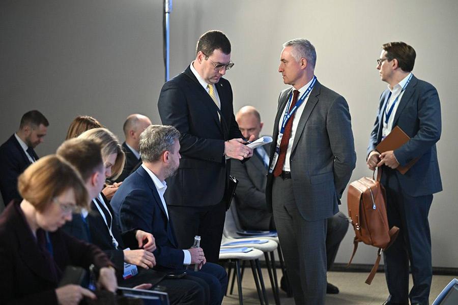 Генеральный директор ОАО «Волгограднефтемаш» принял участие в деловой программе ПМГФ-2025