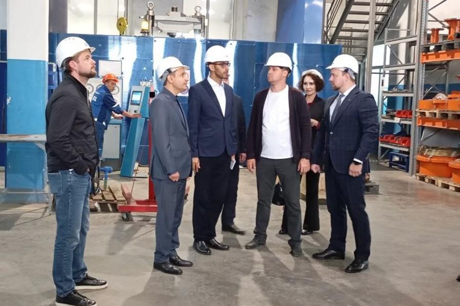 На производственной площадке ООО «ЮАЗ» побывала делегация из Исламской Республики Иран