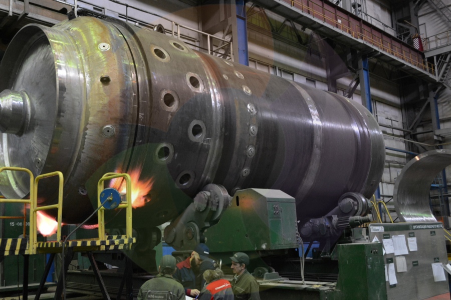 «Петрозаводскмаш» завершил сборку нижнего полукорпуса компенсатора давления для блока №4 АЭС «Куданкулам»