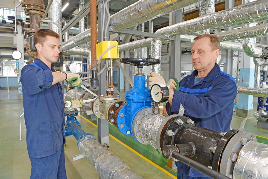 На Арзамасском приборостроительном заводе меняют запорную арматуру в ходе подготовки к зиме