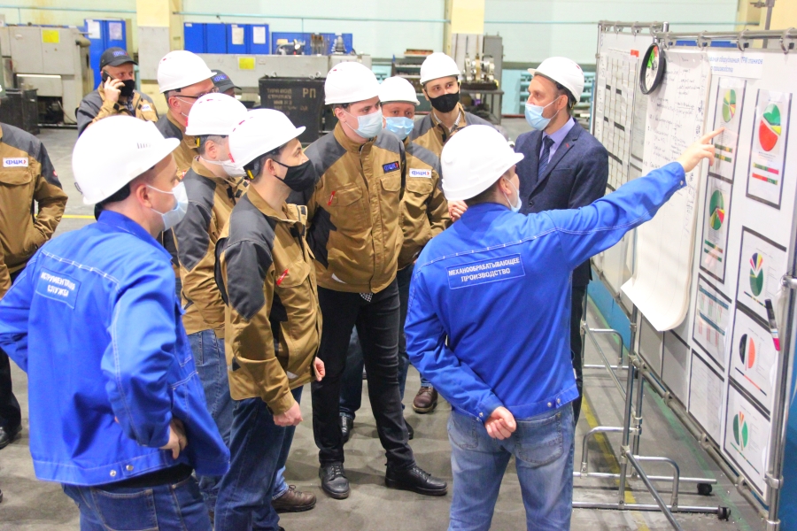 На Невском заводе «РЭП Холдинга» прошло совещание по вопросам повышения производительности труда