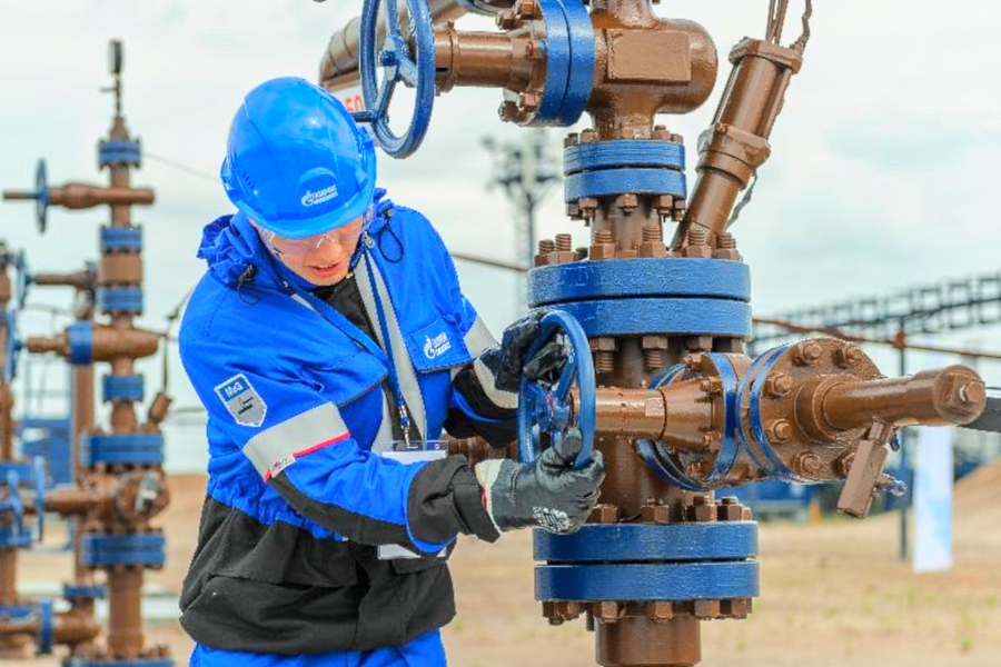 На месторождениях «Газпромнефть-Ноябрьскнефтегаза» построят свыше 10 км трубопроводов