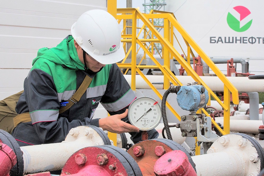 «Башнефть» впервые отремонтировала действующий трубопровод без остановки перекачки нефти