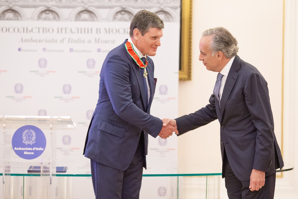 Владелец ОМК был награжден орденом «Звезды Италии» за заслуги в области строительства металлургических заводов в России