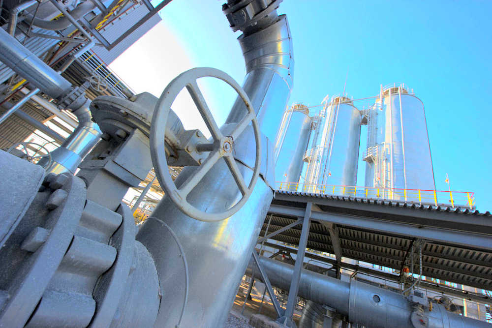 «Газпром нефтехим Салават» завершает возведение трубопровода для дизтоплива