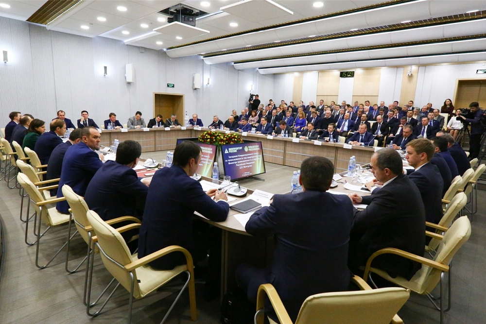 Глава Минпромторга России: Крайне важно обратить внимание на оперативное внедрение новых импортозамещающих технологий