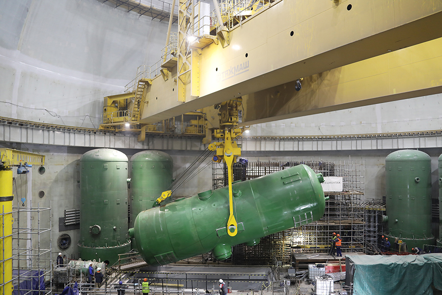 В здании реактора энергоблока № 1 строящейся Курской АЭС-2 установлен первый парогенератор