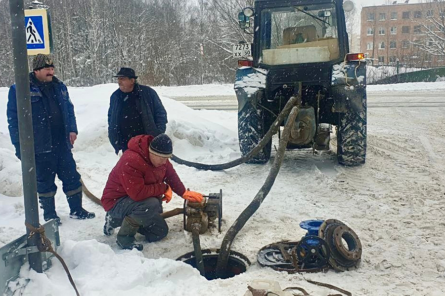 Специалисты &laquo;Мособлводоканала&raquo; заменили задвижку диаметром 150 мм на водопроводной сети в Электростали